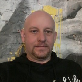 Profile picture for user Andriy Znayomskiy